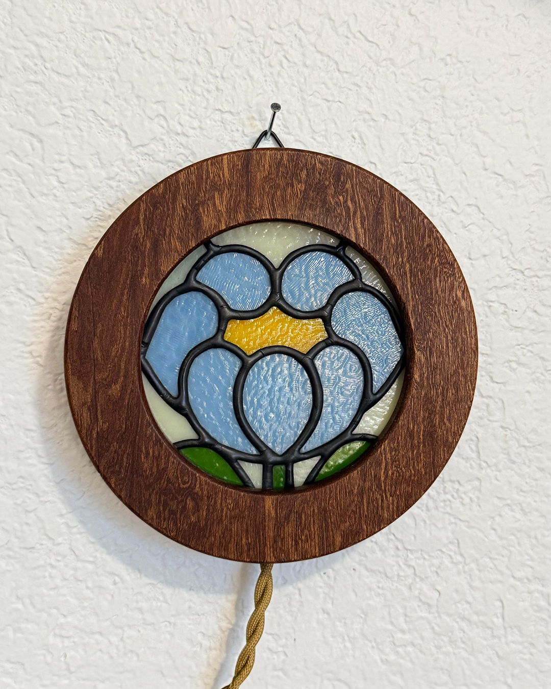 Buttercup Stained Glass Flower - Circle Light Box