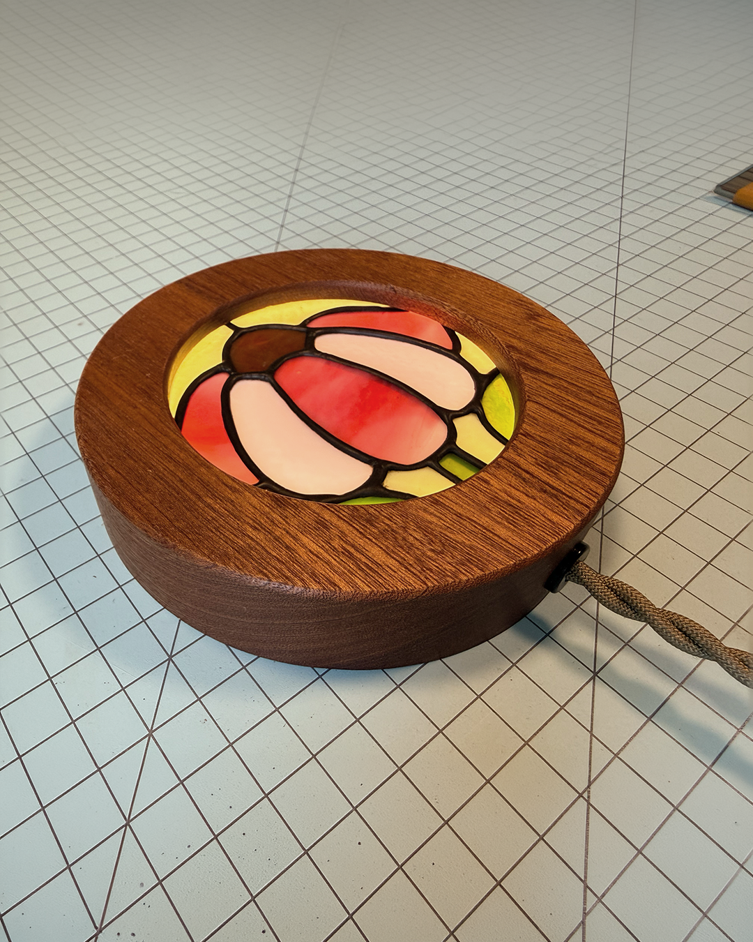 Stained Glass Flower - Circle Light Box