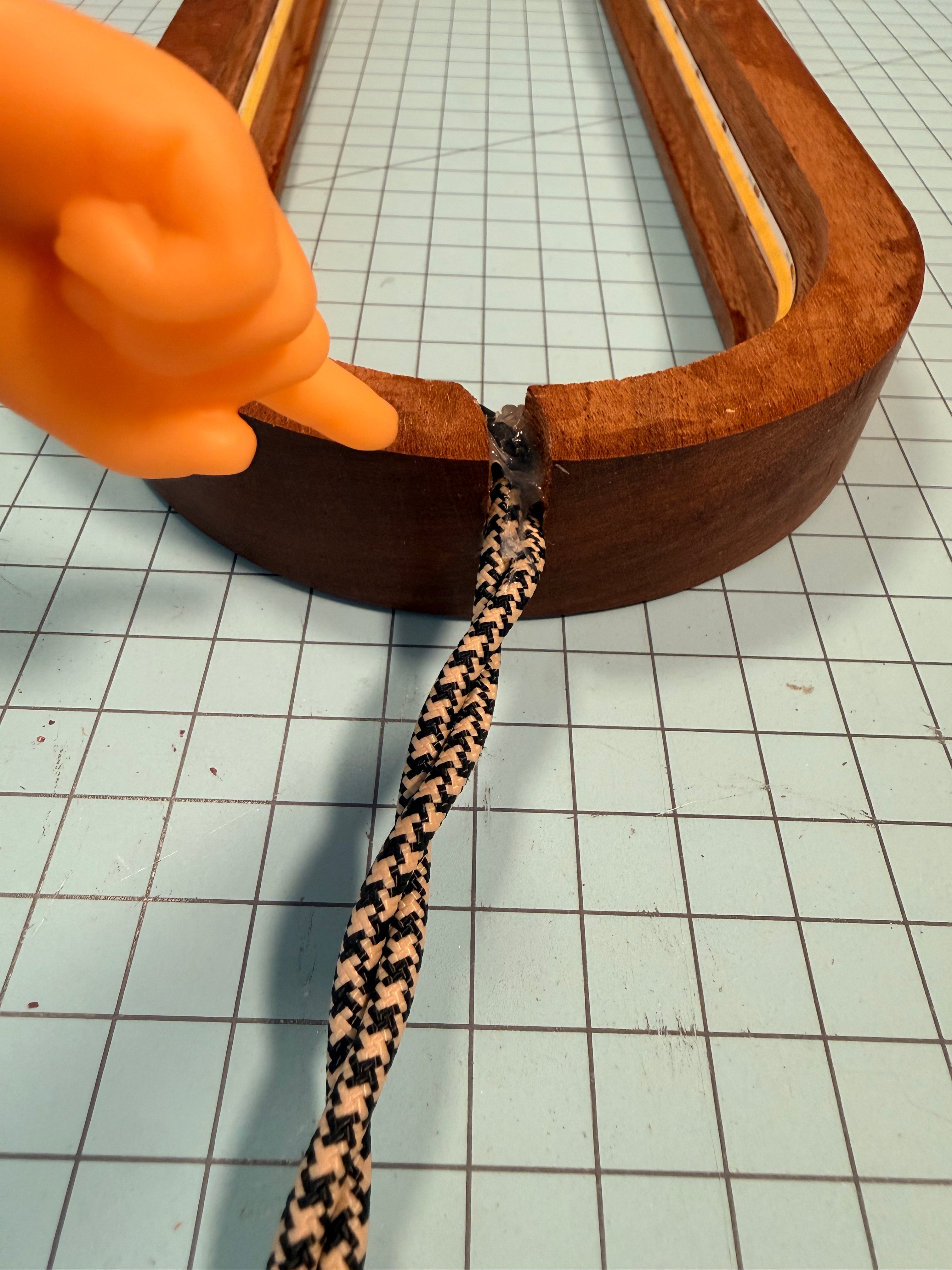 03 Long Frame - Light Box Houndstooth (Older Style)