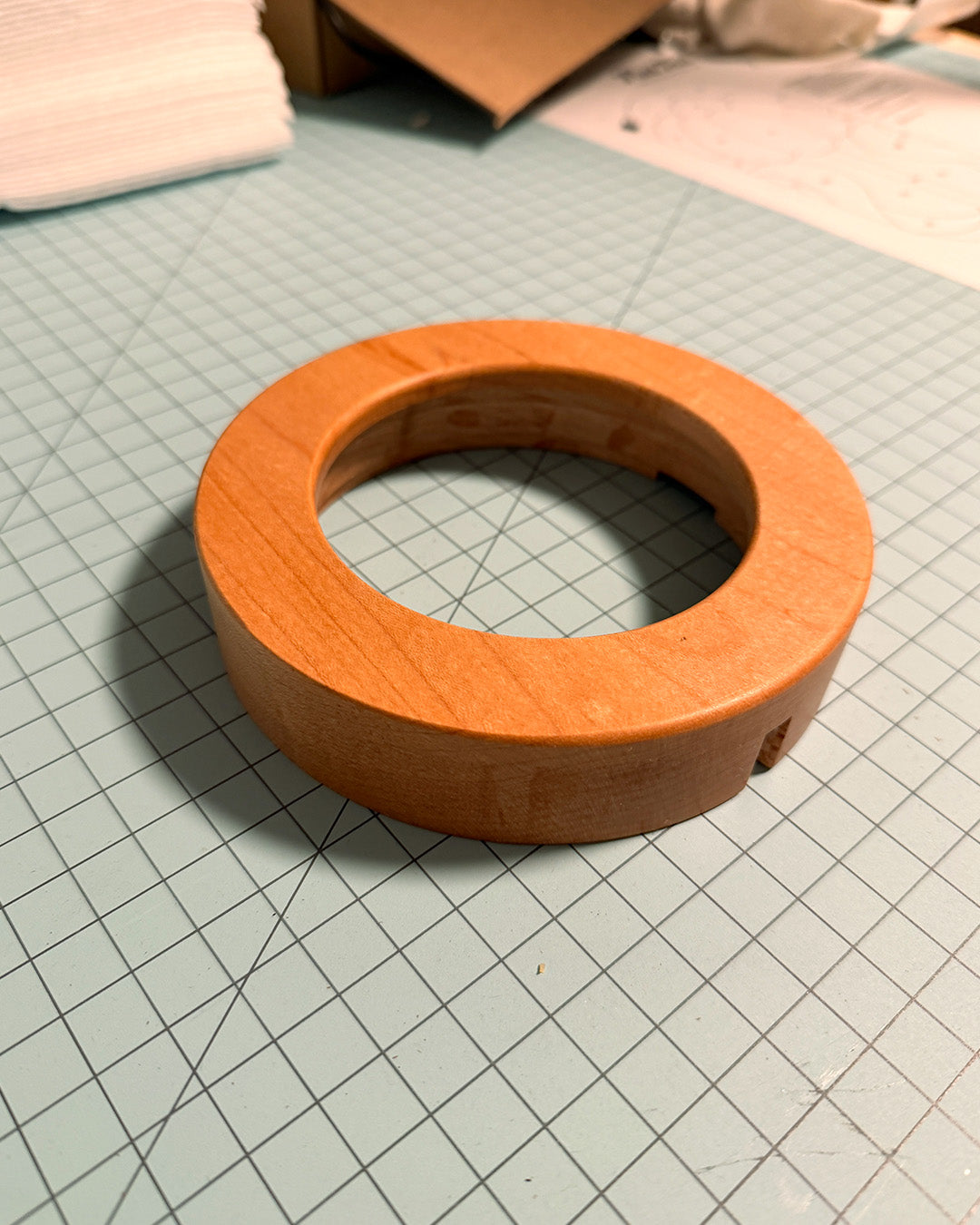 Maple Small Circle Frame - Light Box
