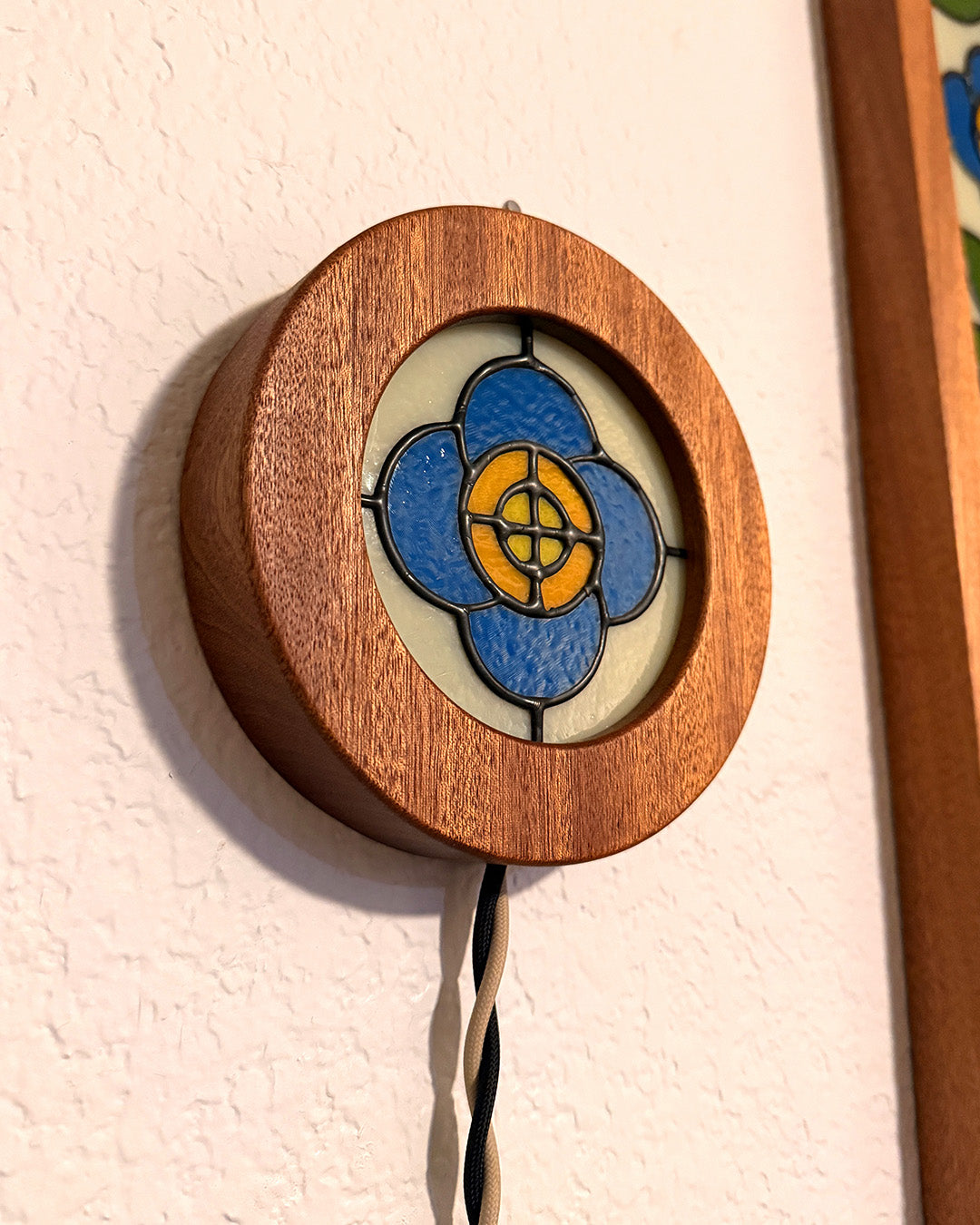 Small Frisco Flower Light Box